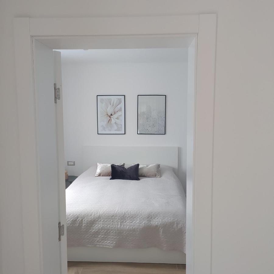 Mina Lux Jelsa Apartment Йелса Екстериор снимка