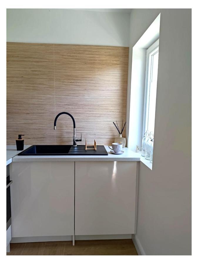 Mina Lux Jelsa Apartment Йелса Екстериор снимка
