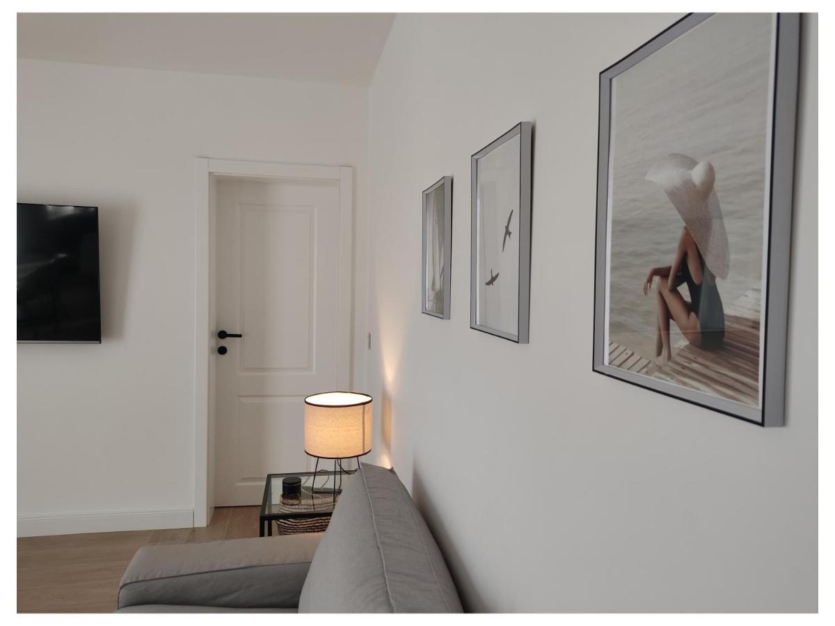 Mina Lux Jelsa Apartment Йелса Екстериор снимка